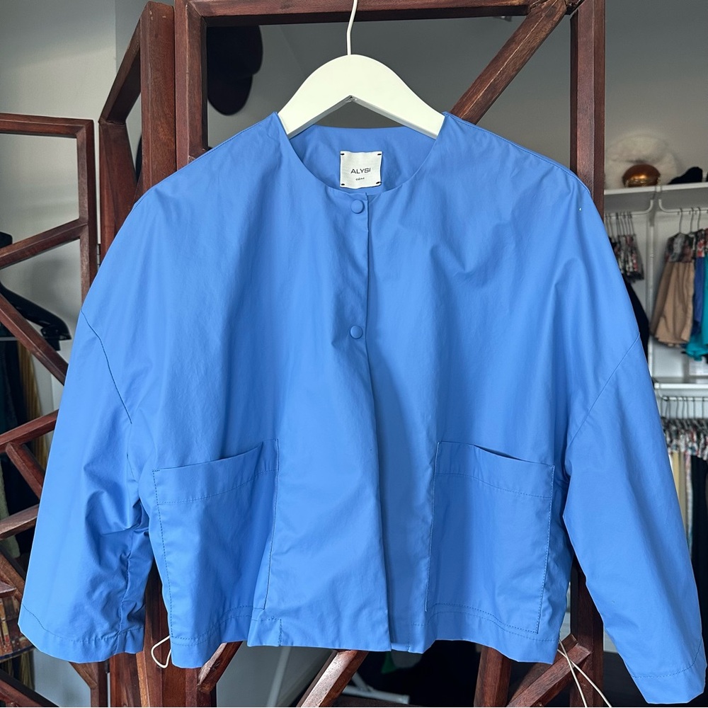 Alysi Jacket with Boxy Cropped Design